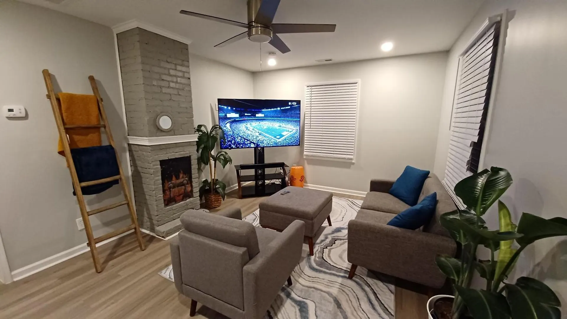 1 Bedroom Pina Pecan House By Palace Of Nobles 샬럿 0*,  미국