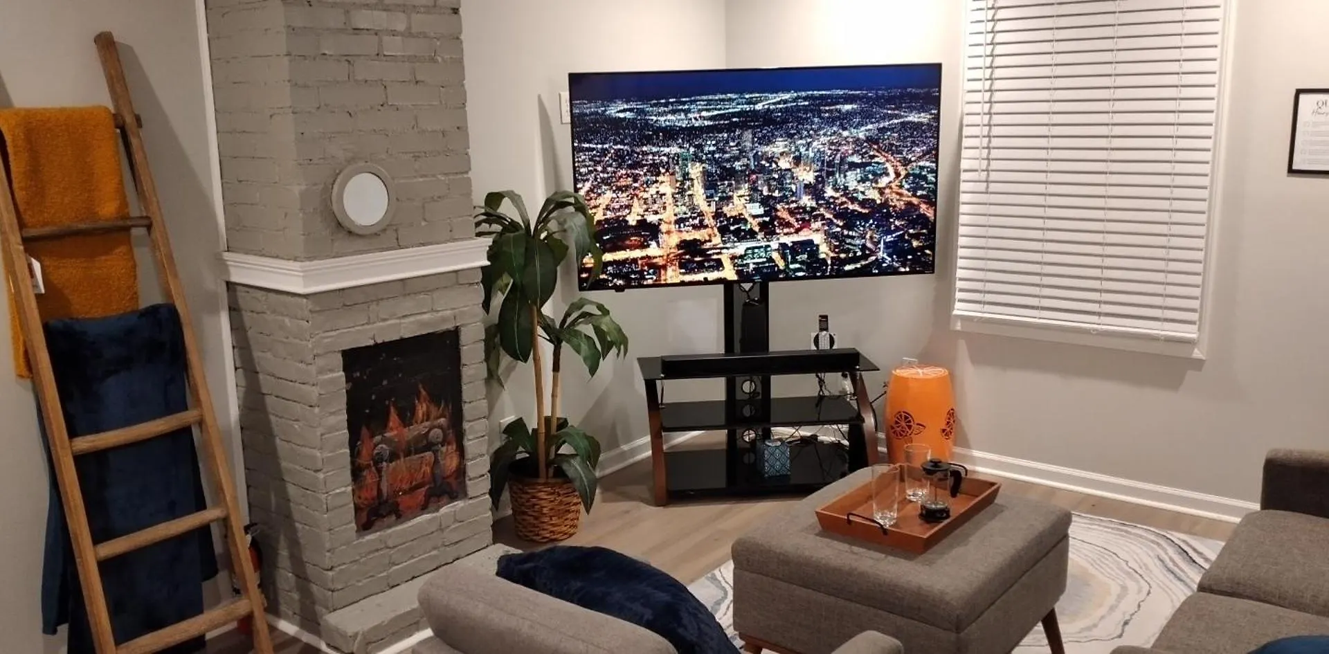 1 Bedroom Pina Pecan House By Palace Of Nobles Charlotte 0*,